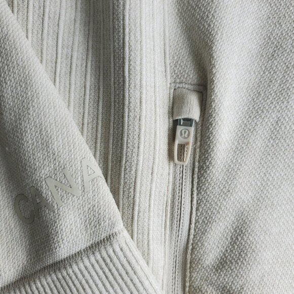 Lululemon Team Canada Engineered Warmth Biege Jacket Size XXL - Picture 5 of 11